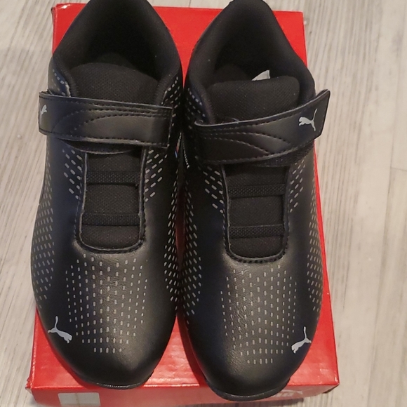 Puma kids/infants shoes, size 13.5 - Picture 2 of 7